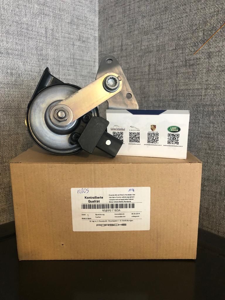 PORSCHE  CAYENNE 15 KORNA