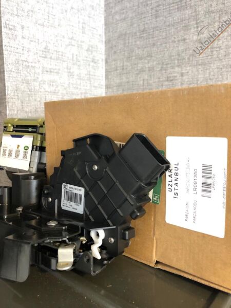 Land Rover DISCOVERY 4 ON KAPI KILIDI SAG(SPORT/EVOQUE/NWD4)  AA/GA