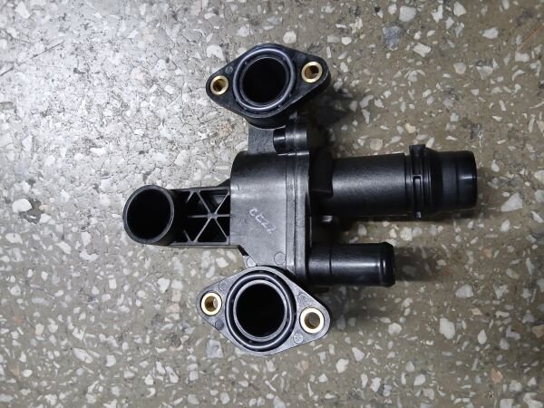 Land Rover DISCOVERY 3 TERMOSTAT 2.7/3.0/3.0 V6/3.0L V6(VOGUE/SPORT/NWD3/4)  5A/9A