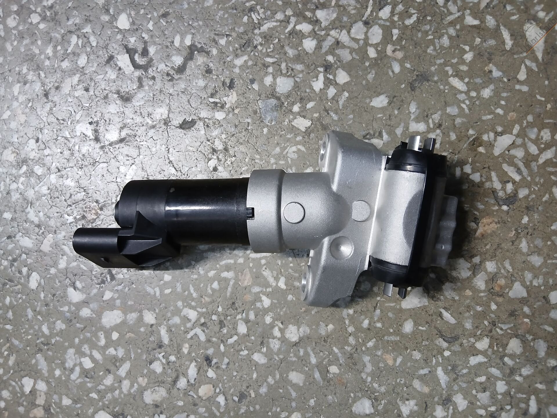 Porsche  EL FREN MOTOR SAĞ / (UNİVERSAL)